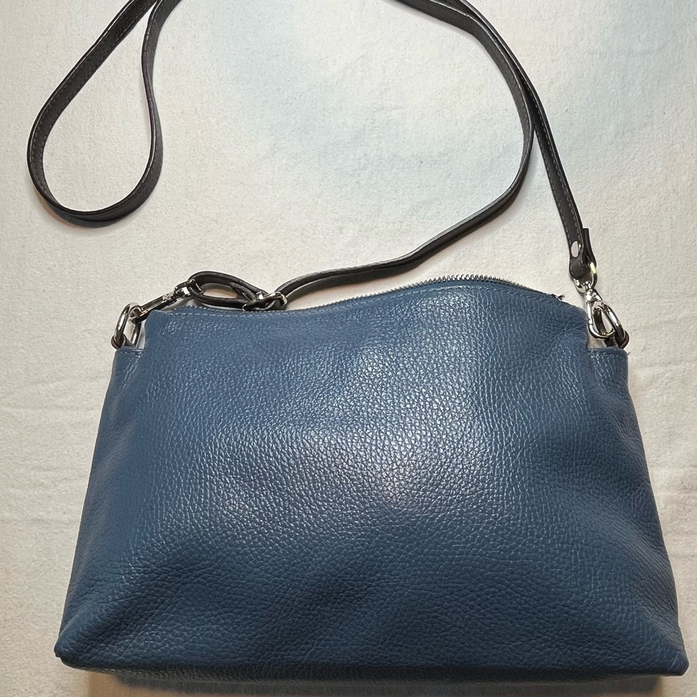 Valentina Vintage‎ Genuine Leather  Elegant Blue Bag w/ Striking Red Interior